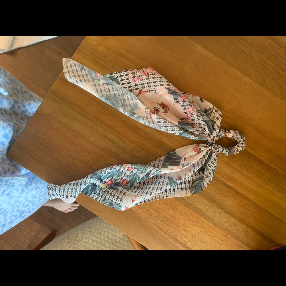 Anthropologie scarf hair tie